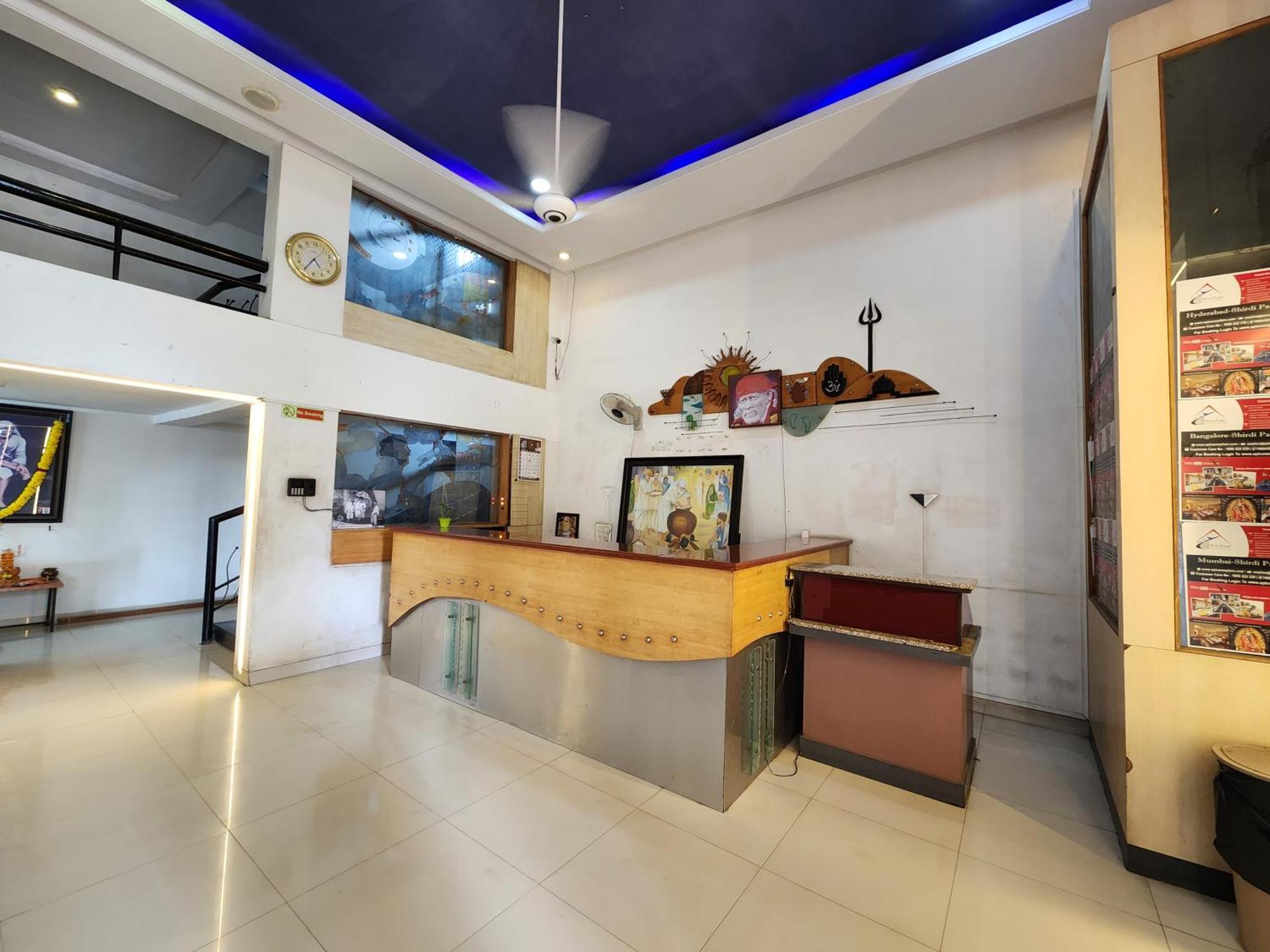 Hotel Kalasai Shirdi Esterno foto